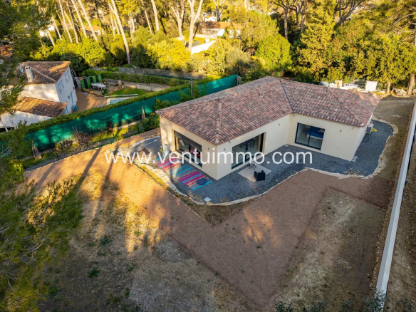 VILLA CONTEMPORAINE 2025 — DOMAINE PRIVÉ — JARDIN PISCINABLE