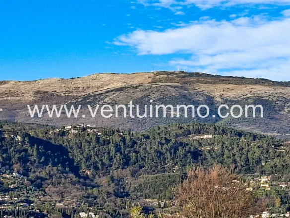 Propriété d’Exception à Peymeinade vue montagne