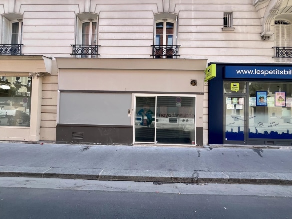 Quartier Ternes / Étoile : Murs Commerciaux avec Vitrine.
