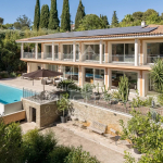 ANTIBES – SAINT-MAYMES – CALME ET ELEGANCE
