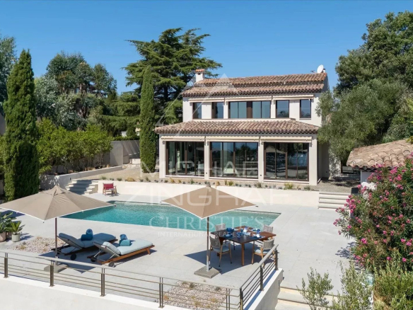 Super – Cannes – Charming renovated modern Provençal villa with sea view