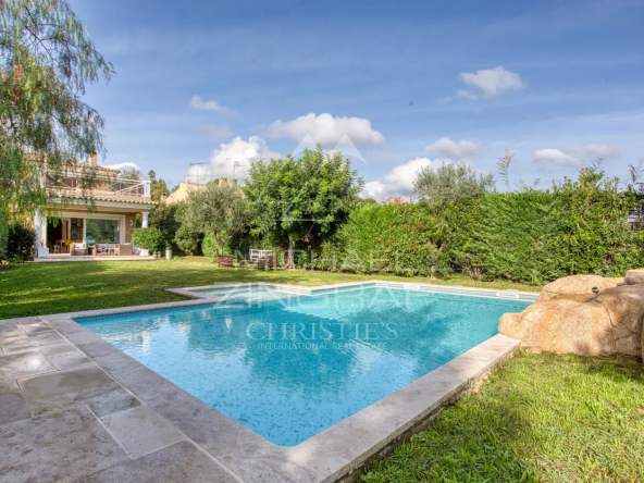 Antibes Théâtre Anthéa – Beautiful villa with swimming pool