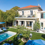 Rare –  Cannes – à pied de la Croisette – Villa Belle Époque en parfait état