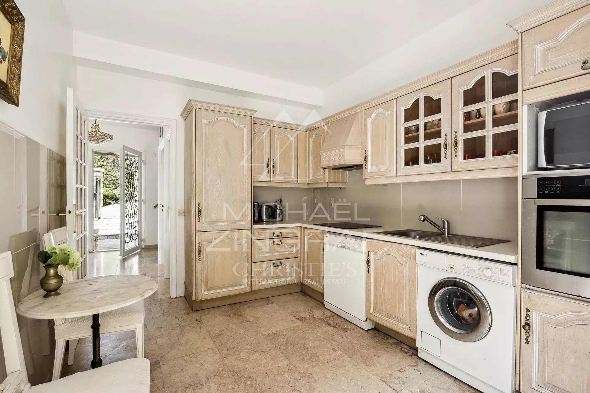 42f75da7f7a2973294b140fca2947d55_35d7232827_1920-original