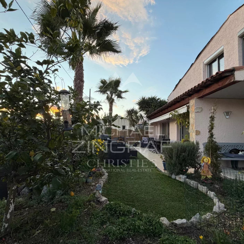 Cannes – Croisette – Vue mer panoramique
