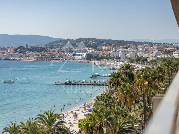 Cannes – Croisette – 3 pièces vue mer panoramique
