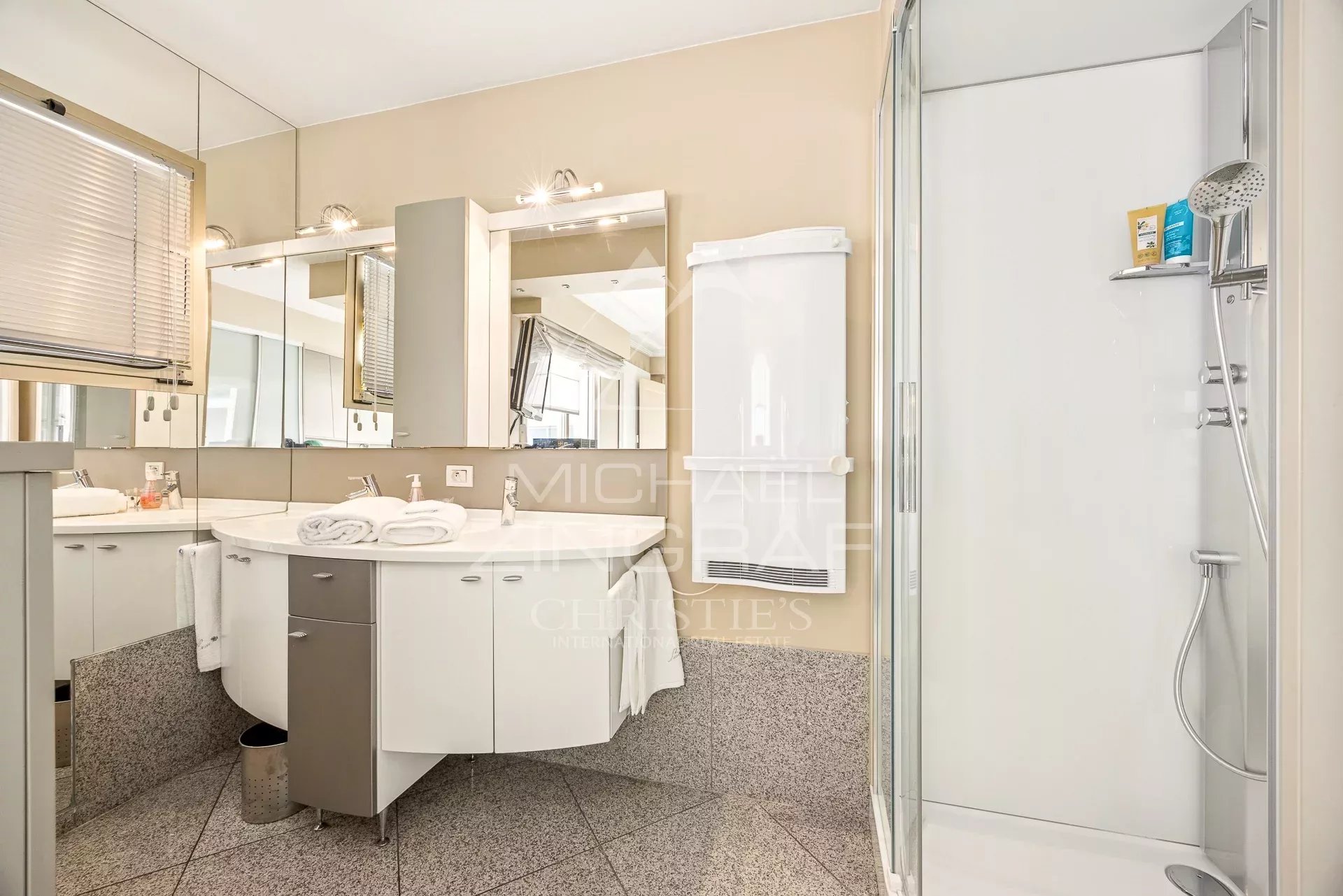 b5f05a84036bb43db05056df211b64a3_235829427d_1920-original