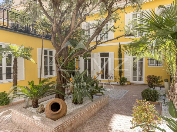 Unique – Centre ville de Cannes – proximité immédiate commerces