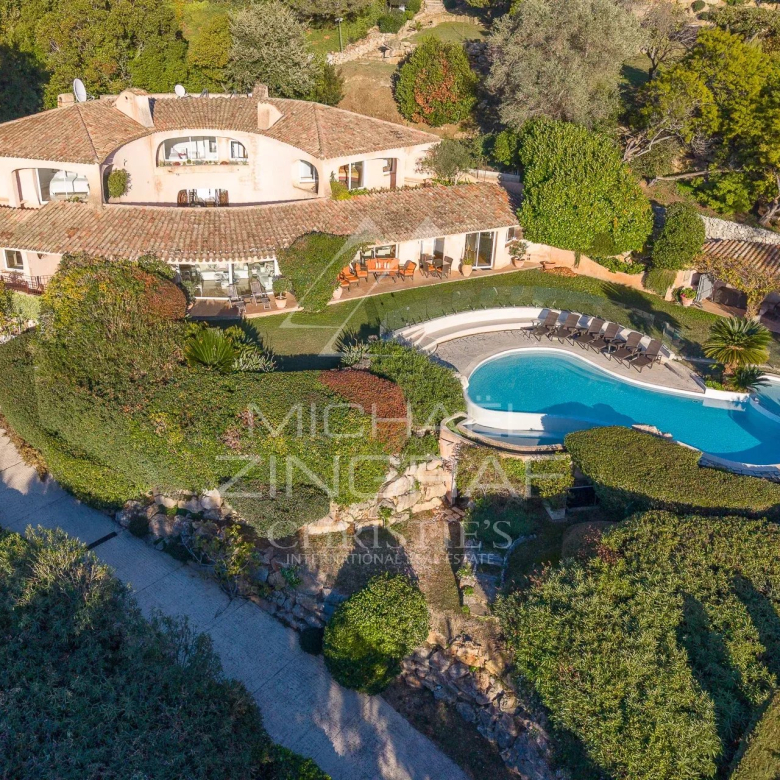 For sale – Exclusive – Duplex – Eiffel Tower view – Maubourg Tower