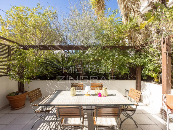 Cannes – Basse Californie – villa triplex au calme absolu