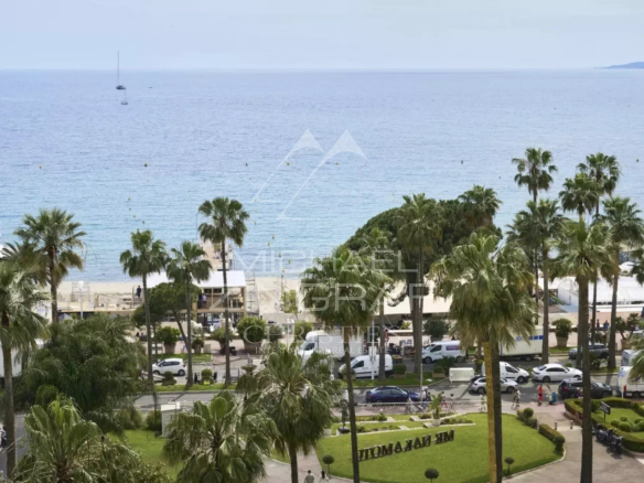 Cannes Croisette – Grand Hôtel – 3 Pièces vue mer