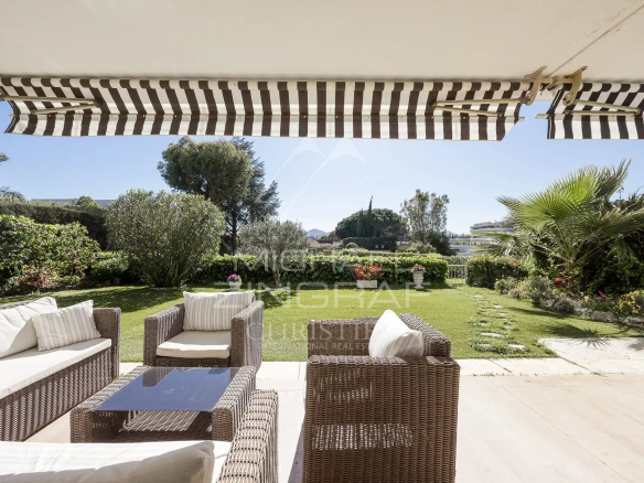 Cannes Croix des Gardes, Appartement 3 pièces avec jardin privatif