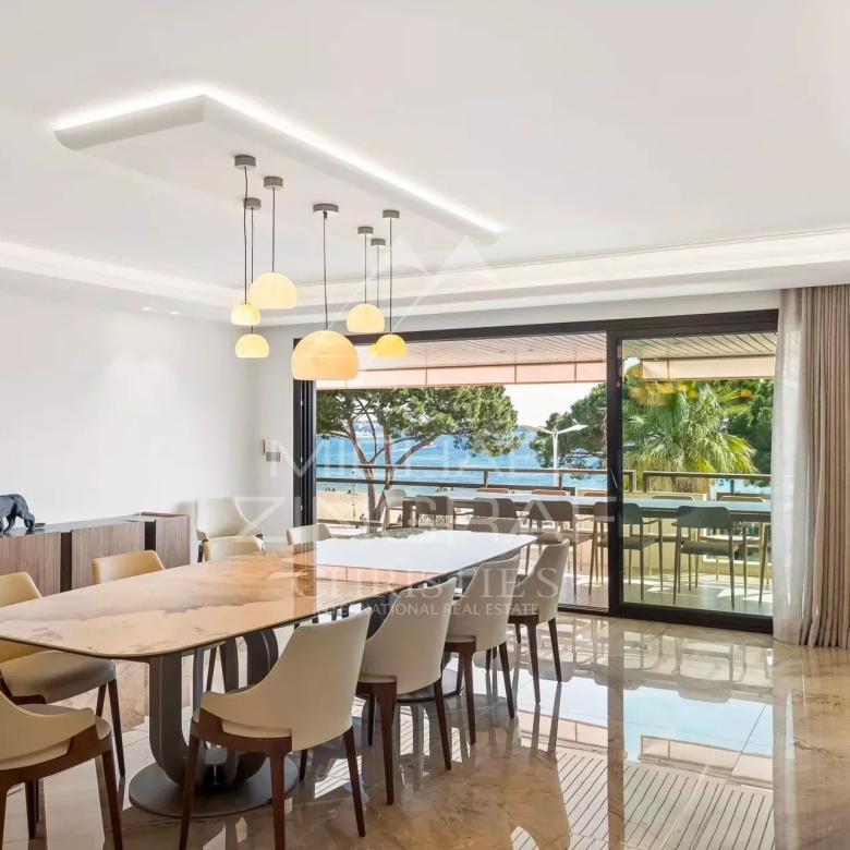 Cannes Croix des Gardes, Appartement 3 pièces avec jardin privatif