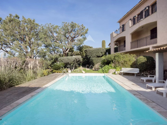 Proche Cannes – Super Cannes – Villa provençale