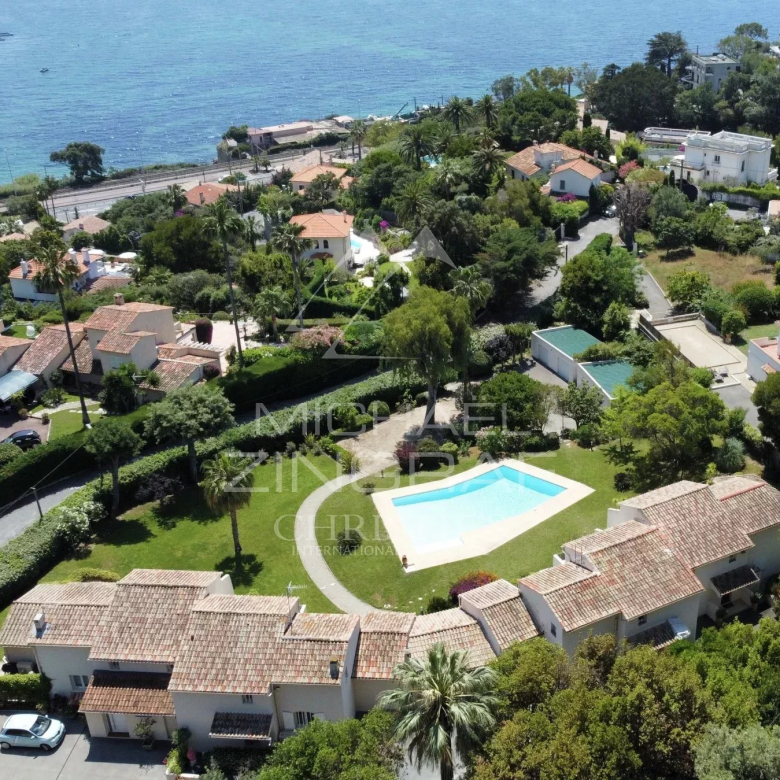 Proche Cannes – Super Cannes – Villa provençale