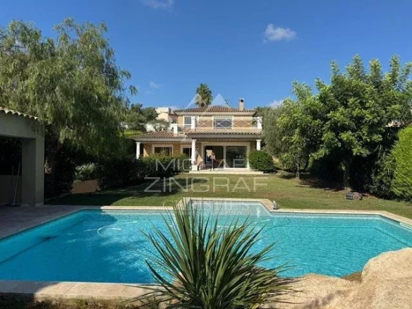 Antibes Théâtre Anthéa – Belle villa avec piscine
