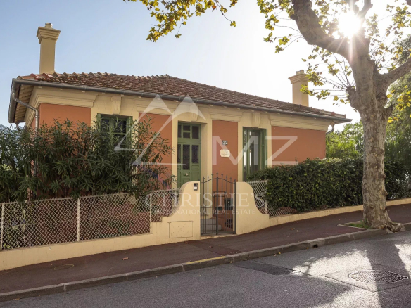 Proche Cannes – Le Cannet Mairie – Hôtel particulier