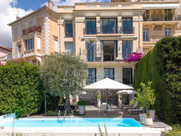 Residential Le Cannet – Elegant Belle Époque residence with panoramic sea views