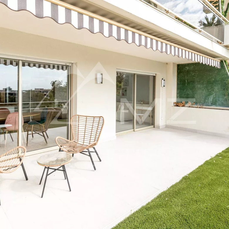 Luxury real estate photo | Charming Properties