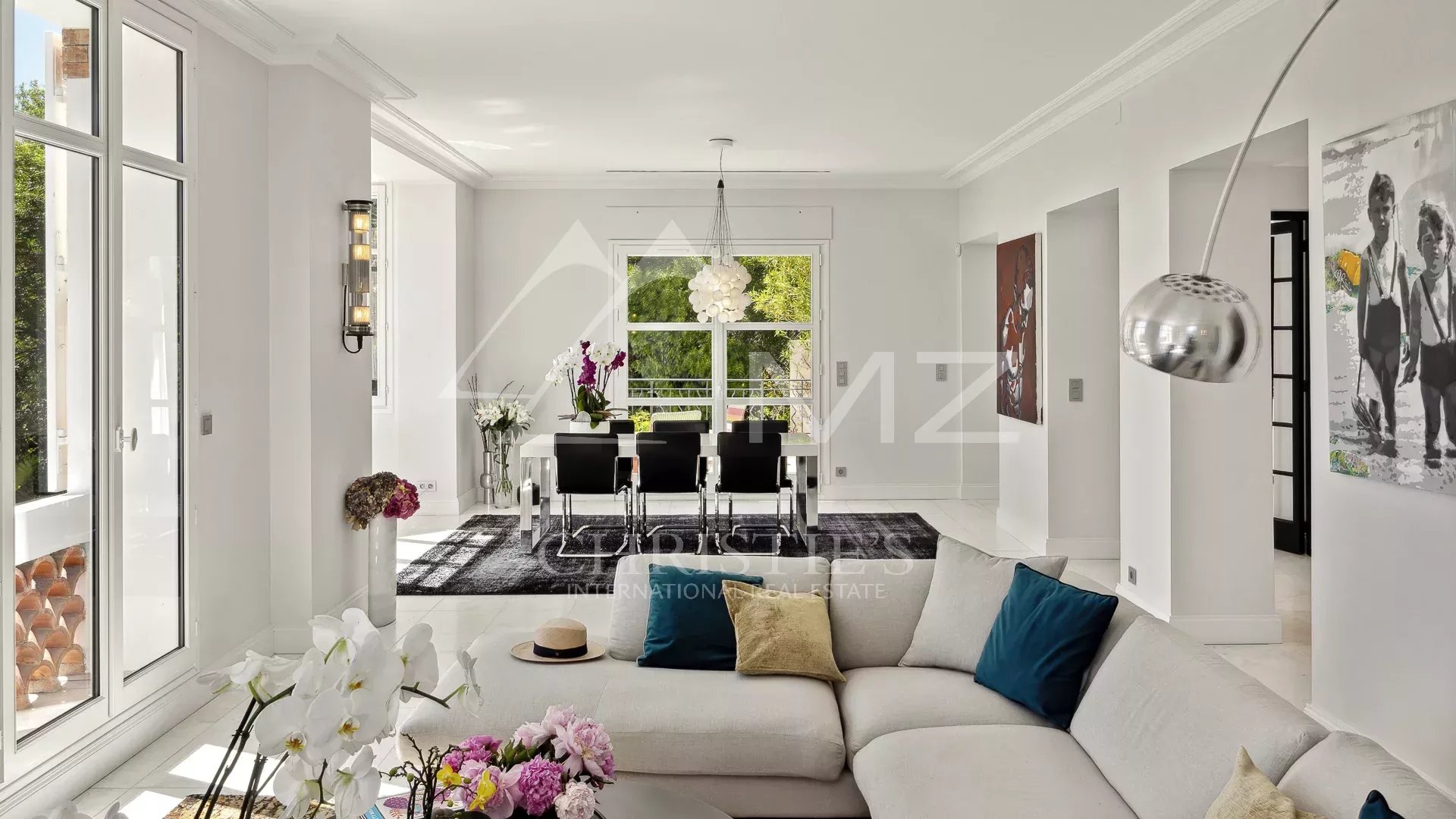 Interior of a contemporary villa with a bright living room and modern decor.