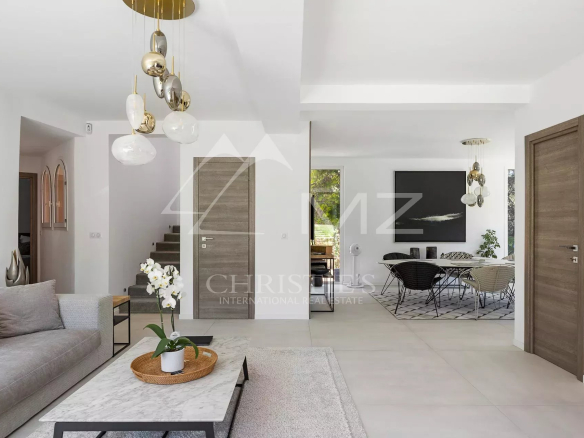 Modern interior of a family home in Vallauris with a bright living room and contemporary decor.