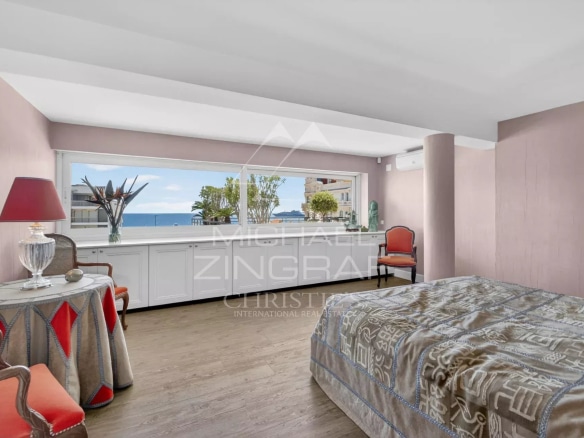 Apartment room in Cannes with sea view and elegant furnishings.