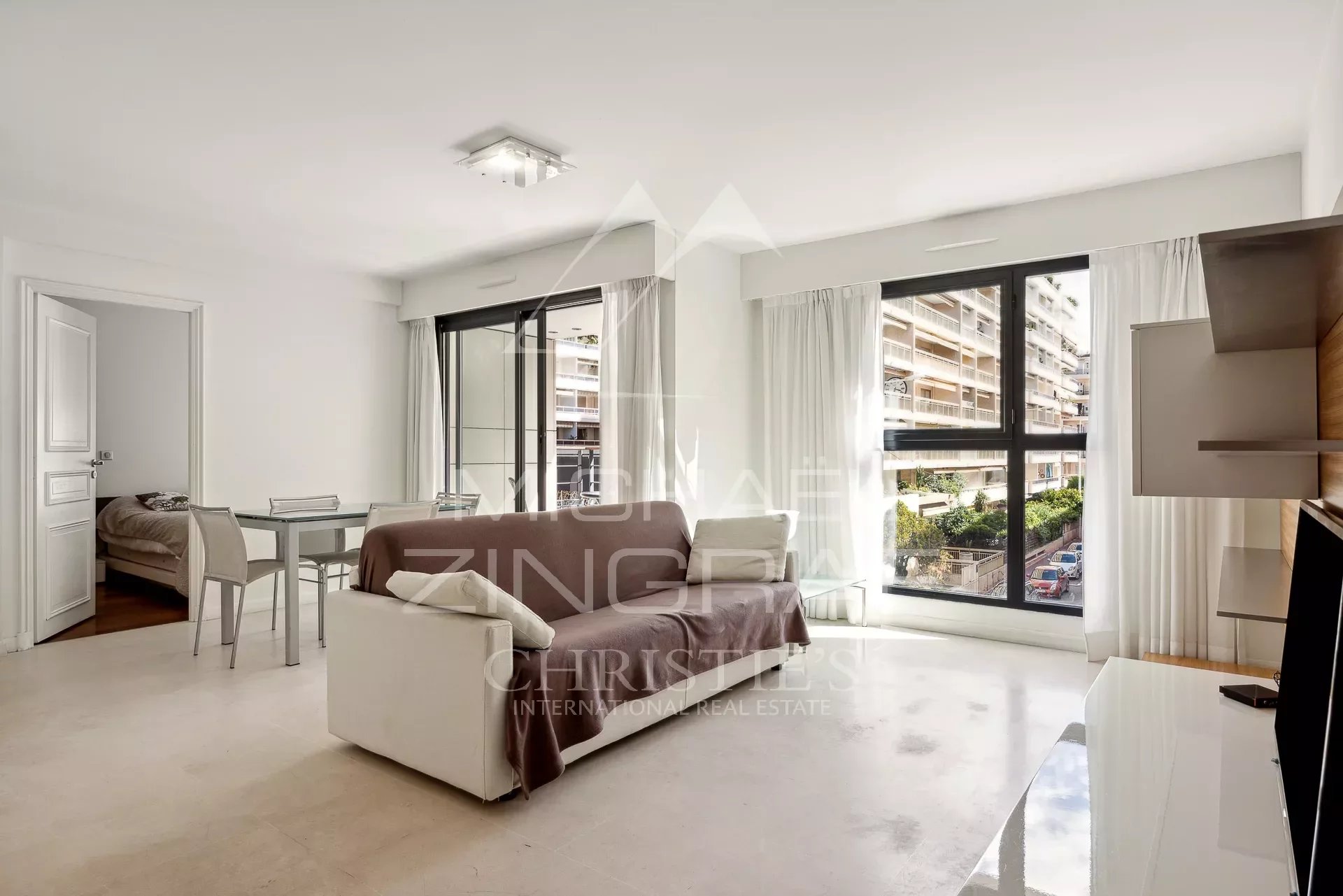 Appartement 2 pièces à Cannes Appartement 2 pièces lumineux avec séjour et terrasse à Cannes Banane.