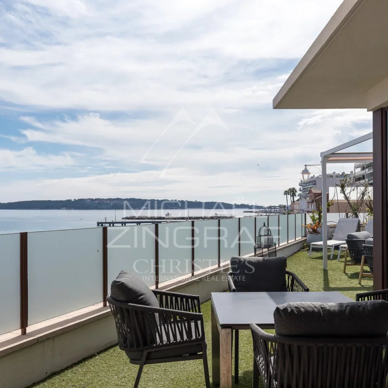 Luxury real estate photo | Charming Properties