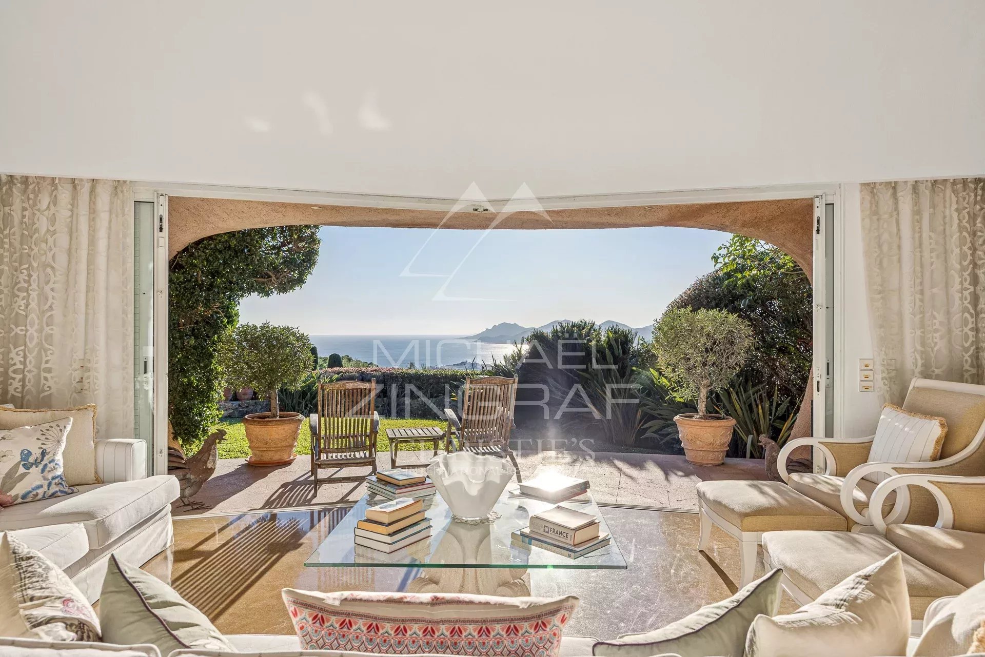 Interior of a villa with views of the sea and the Estérel mountains, Cannes.