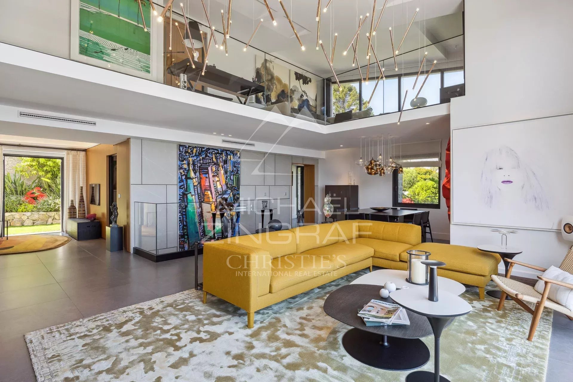 Interior of a villa in Cannes Interior of a modern villa in Cannes with a bright living room and contemporary decor.
