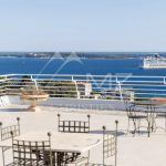 Cannes Croix des Gardes – Penthouse avec immense terrasse vue panoramique