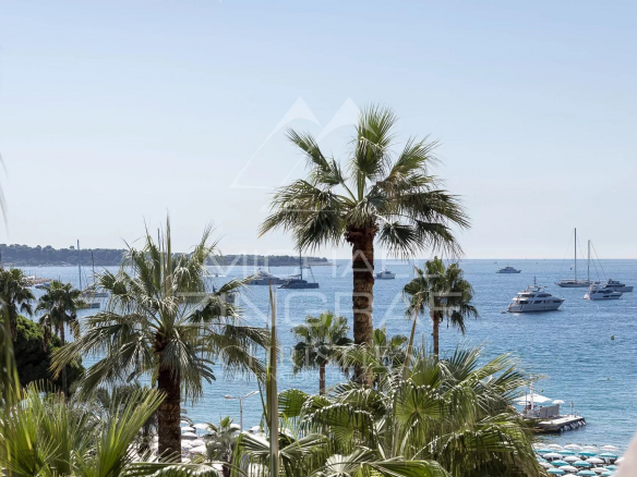 Cannes Croisette – Mondrian – 3 pièces avec vue Mer