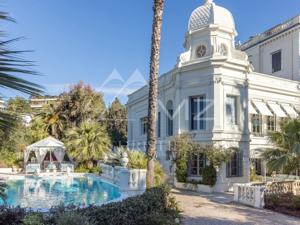 ENCHERES – VILLA BELLE EPOQUE – A PIED DU CENTRE DE CANNES ET DES PLAGES