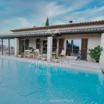NICE – ST PIERRE DE FERIC VILLA AVEC PISCINE – VUE MER