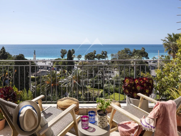 EXCEPTIONNEL DERNIER ÉTAGE CARRÉ D’OR-AVENUE DE SUÈDE