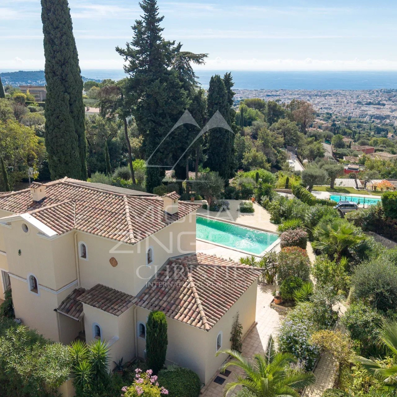 Nice – Collines – Propriété vue mer panoramique