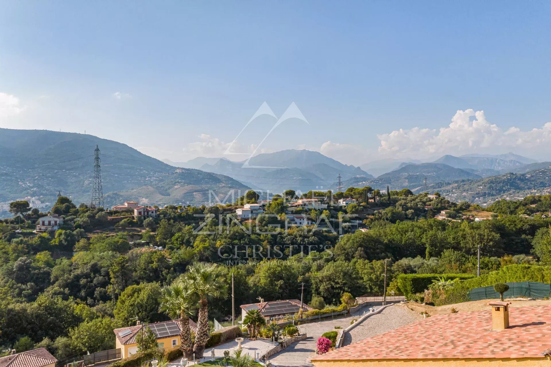 Panoramic view in Colomars Unobstructed views of the hills and mountains from a property in Colomars, near Nice.