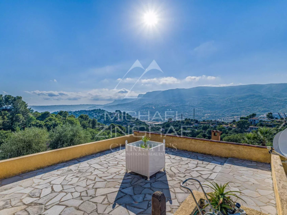 Unobstructed views of the hills and mountains from a property in Colomars.
