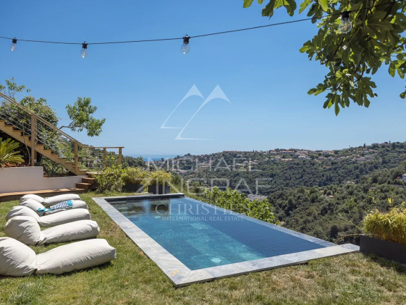 Renovated property with swimming pool and hill views in Nice