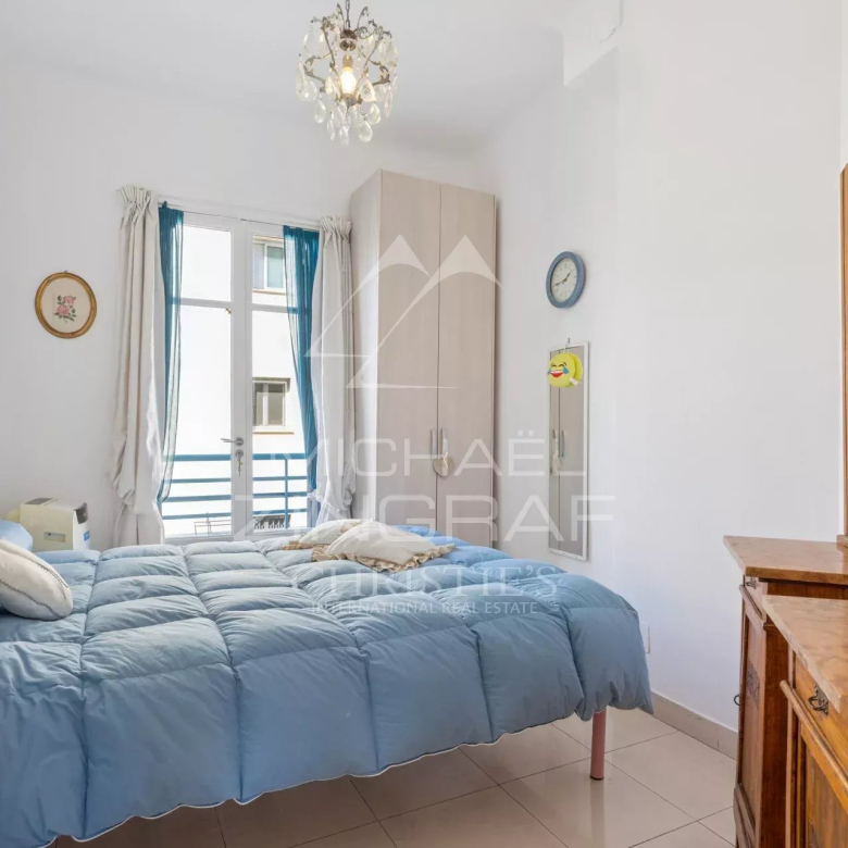 Luxury real estate photo | Charming Properties