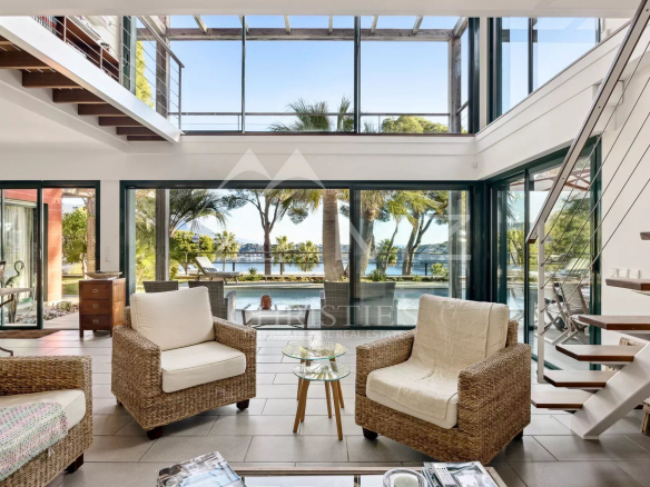 Villa contemporaine vue mer