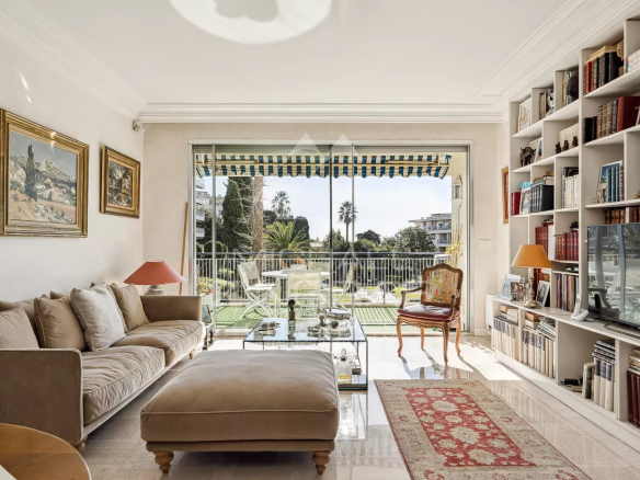 Appartement lumineux aux Jardins de Cemenelum – Cimiez