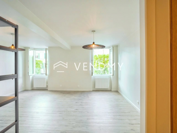 Like a detached house, duplex in the city center