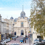 Exceptional Family Home in the Heart of Versailles with Garden and Open View