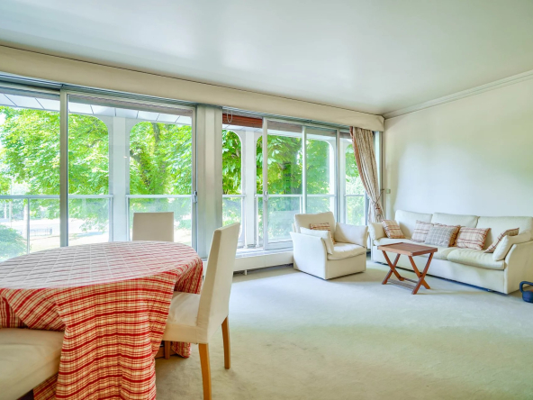 Balcony – open view