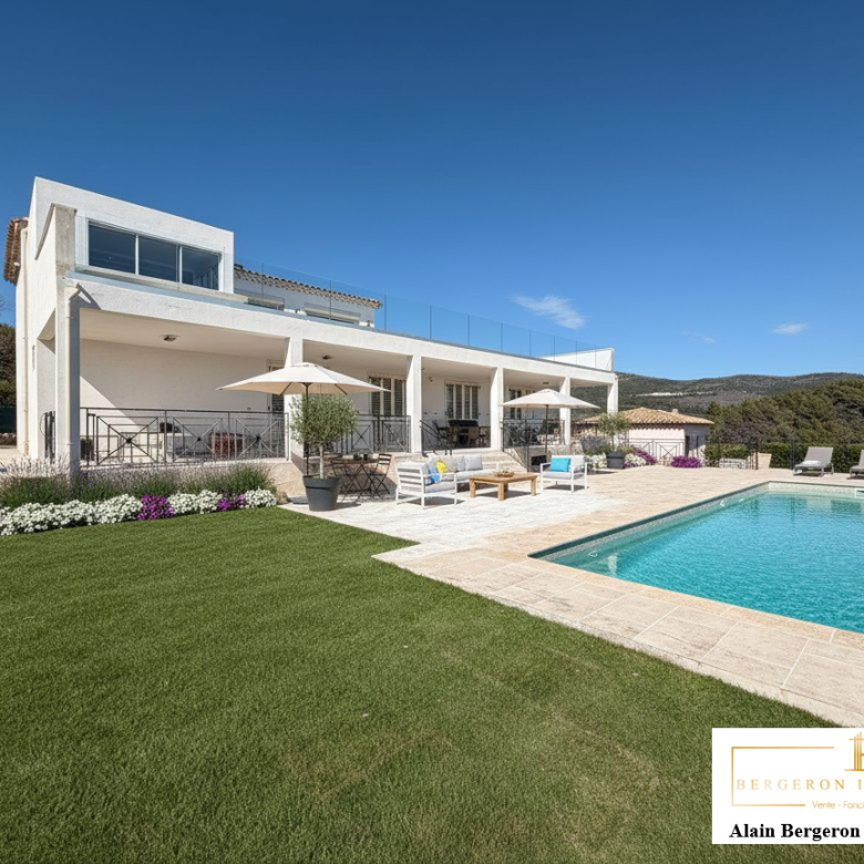 196m² villa in perfect condition near the village of Cabris