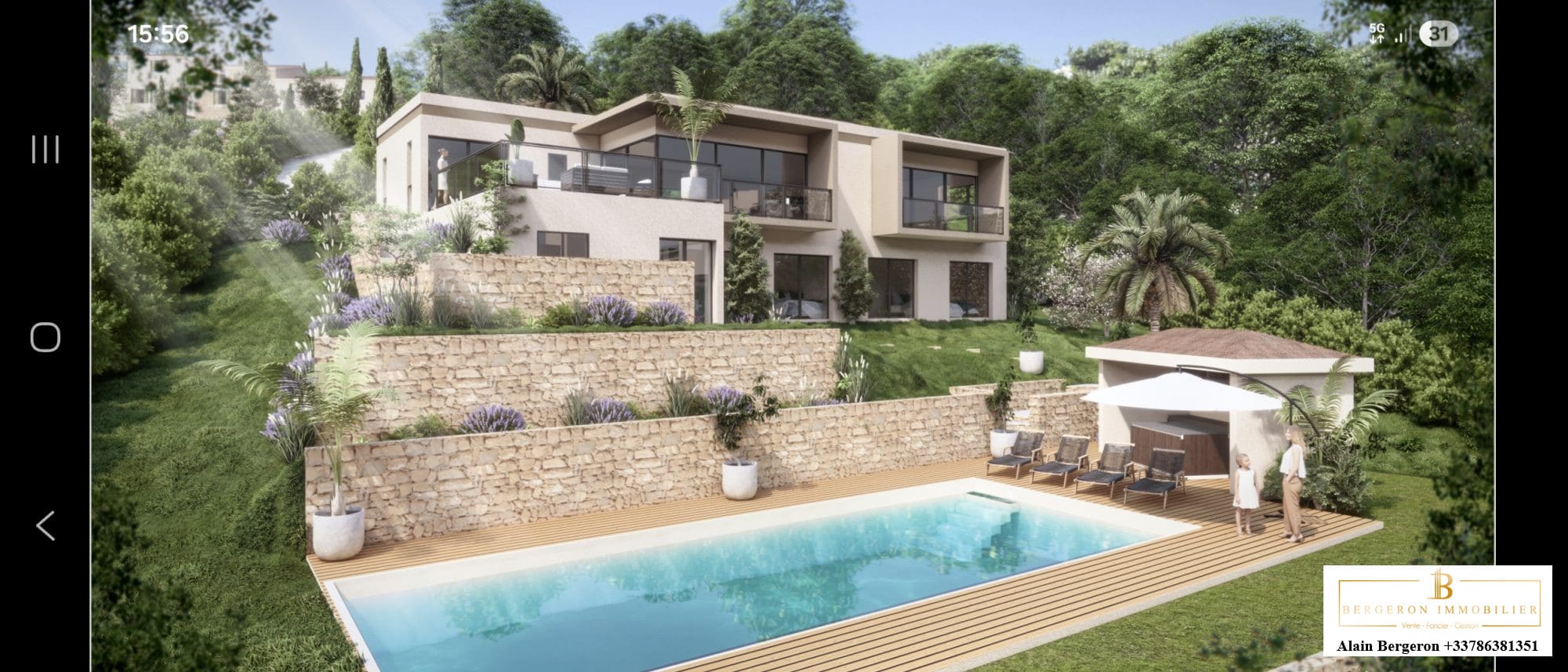 Villa moderne à Mougins Vue d'une villa moderne avec piscine et terrasse, entourée de verdure à Mougins.