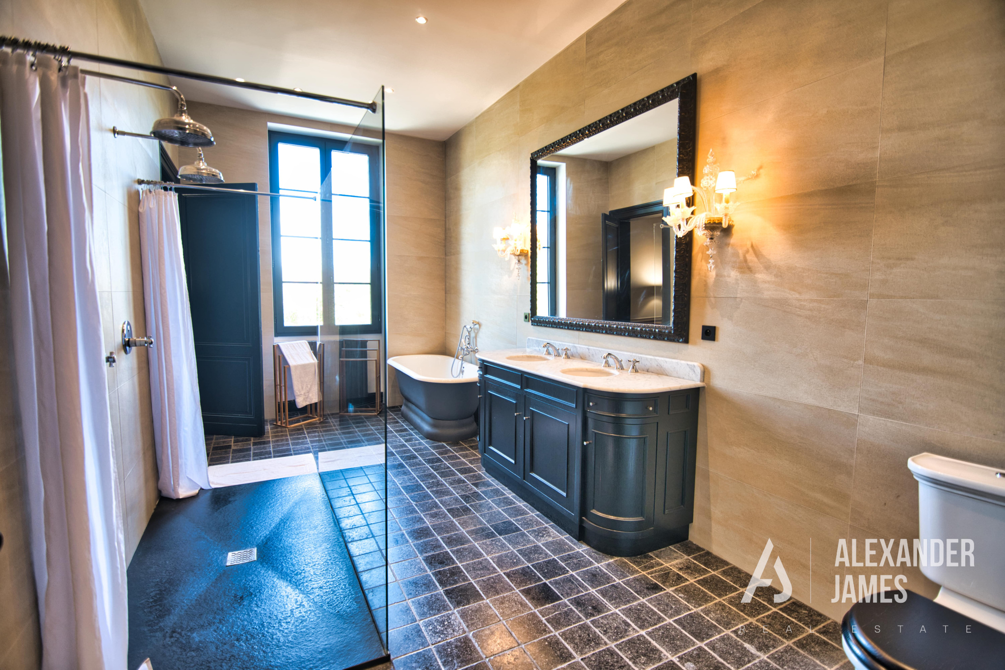 photo_6b7ead27e88f555758d8af9032861dd4