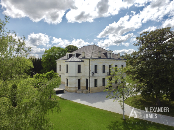 Lot-et-Garonne – Château Napoléon III sur un terrain de 7,4