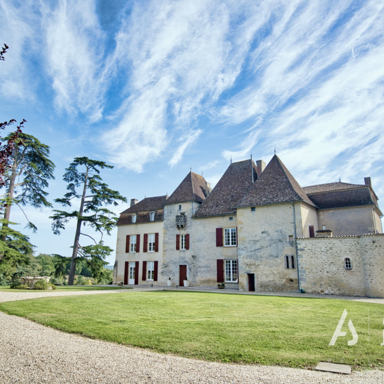 Magnificent 16th-century castle – Lot-et-Garonne – with